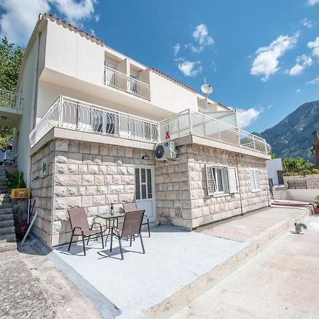 Seafront Apartment Kotor Exteriér fotografie
