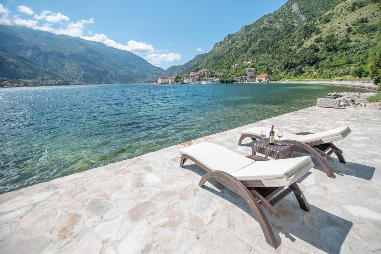 Seafront Apartment Kotor Exteriér fotografie